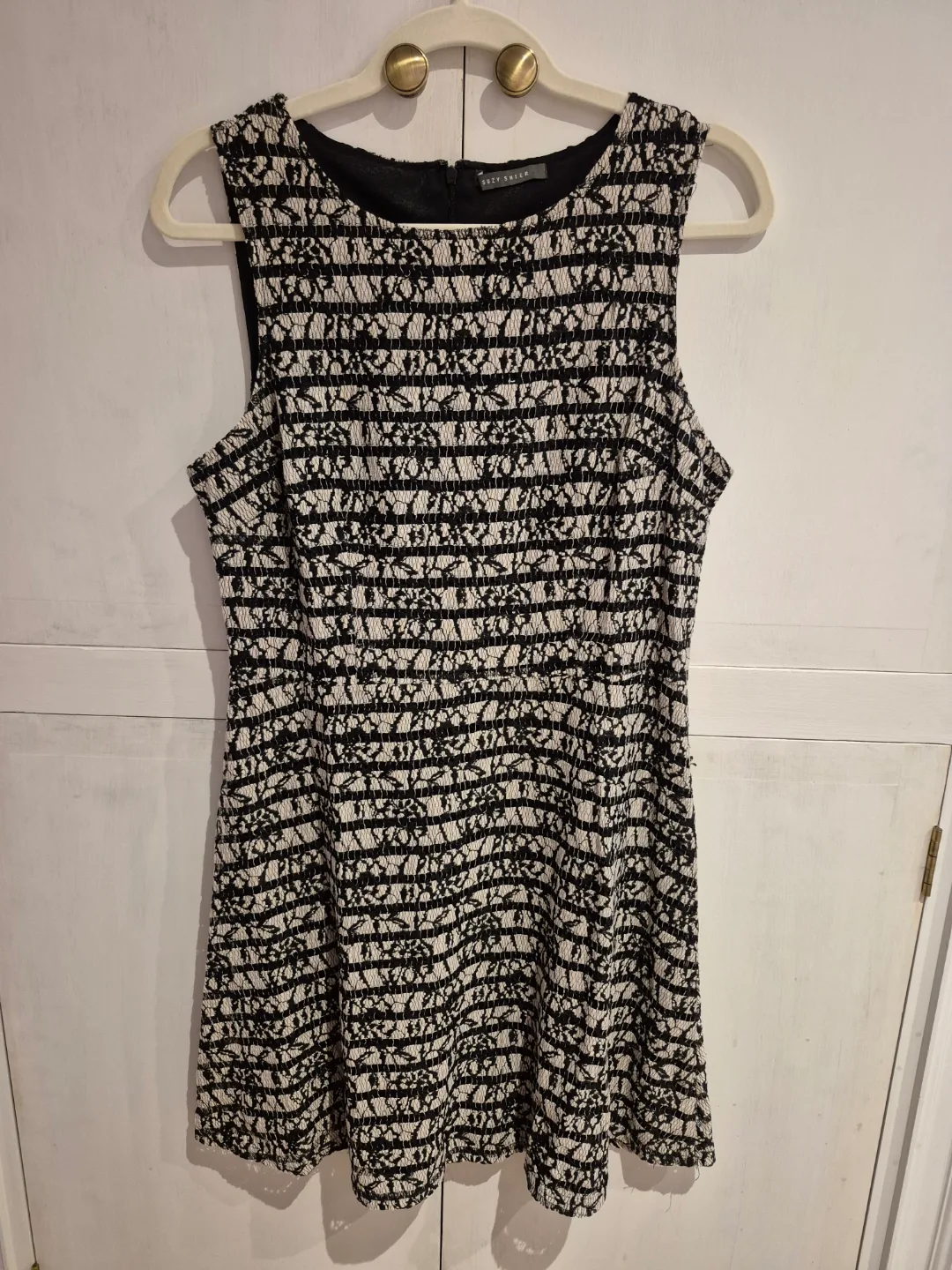 Black and Beige Sleeveless Fit and Flare Dress Size M thumbnail