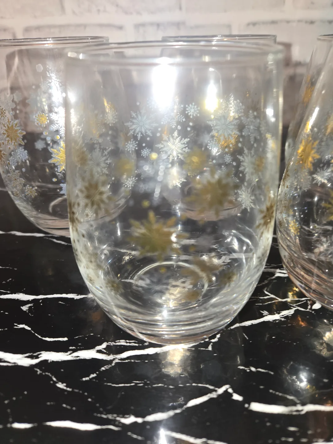 Set of 5 Vintage Snowflake Glasses image indicator(3)
