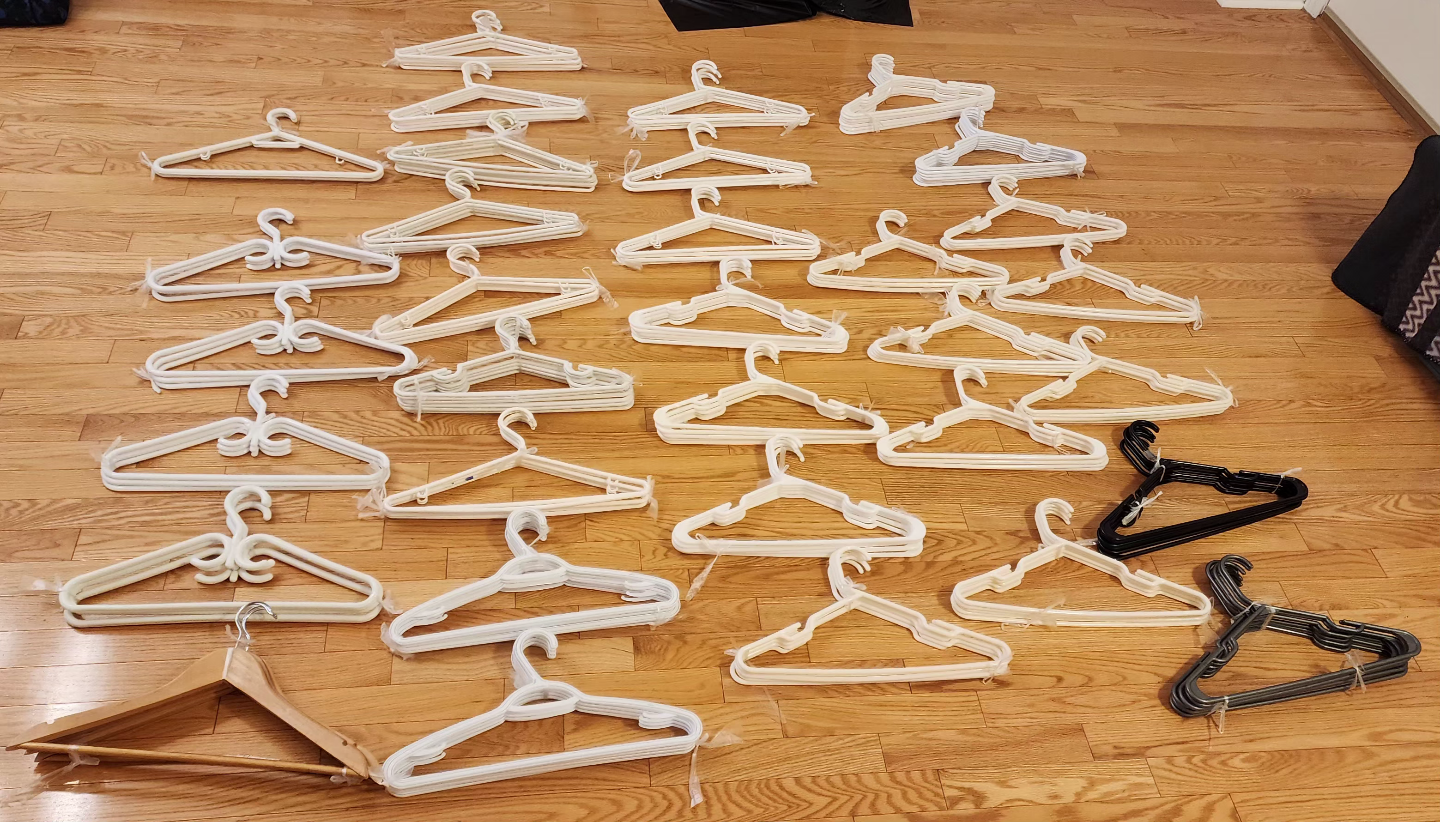 About 160ea!!! Bulk Lot of Plastic Clothes Hangers