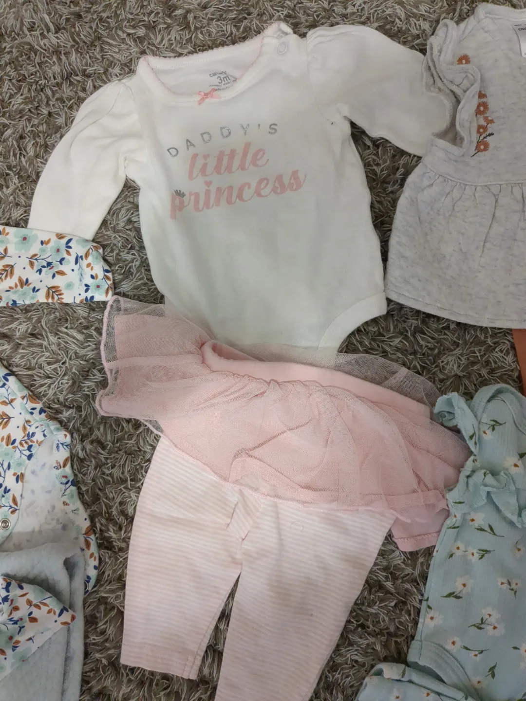 Baby Girl Clothes Bundle - Size 3 Months image indicator(4)