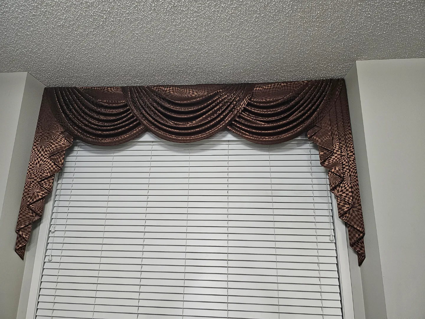 Elegant Brown Window Valances image indicator(2)