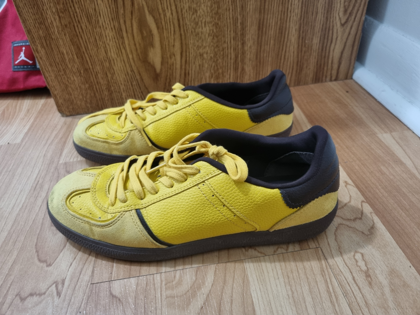 Zara Yellow Sneakers - EUR 39