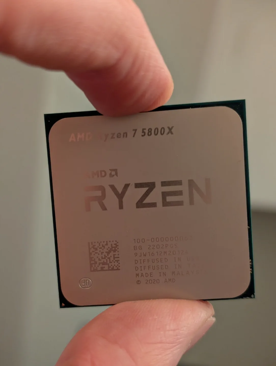 AMD Ryzen 7 5800X CPU (and some other free parts) thumbnail
