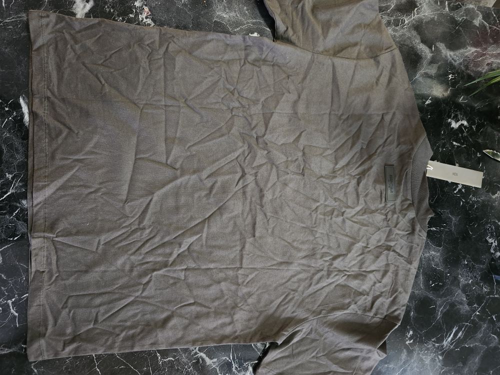 New Fear of God Essentials T-Shirt - Size M - photo 3