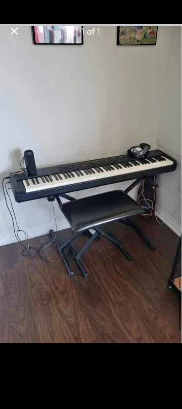 88 key Yamaha keyboard thumbnail