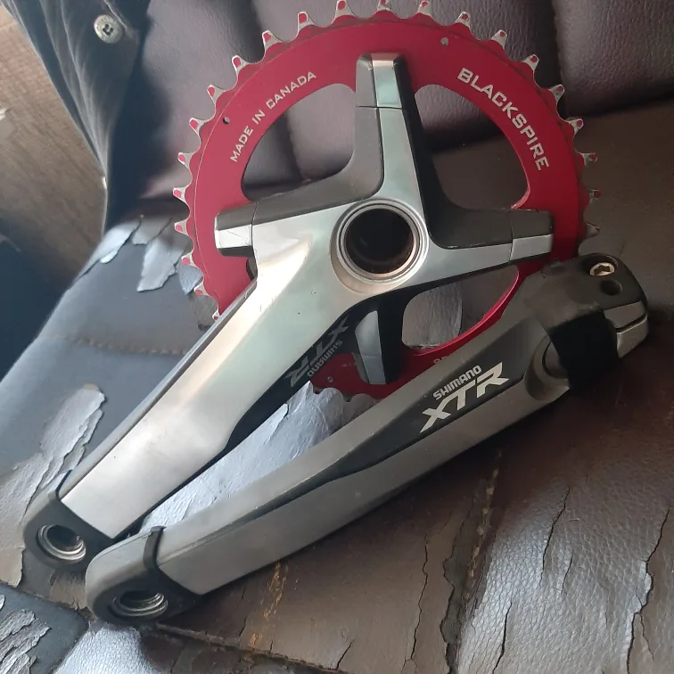 Shimano XTR Crankset with Blackspire Chainring thumbnail