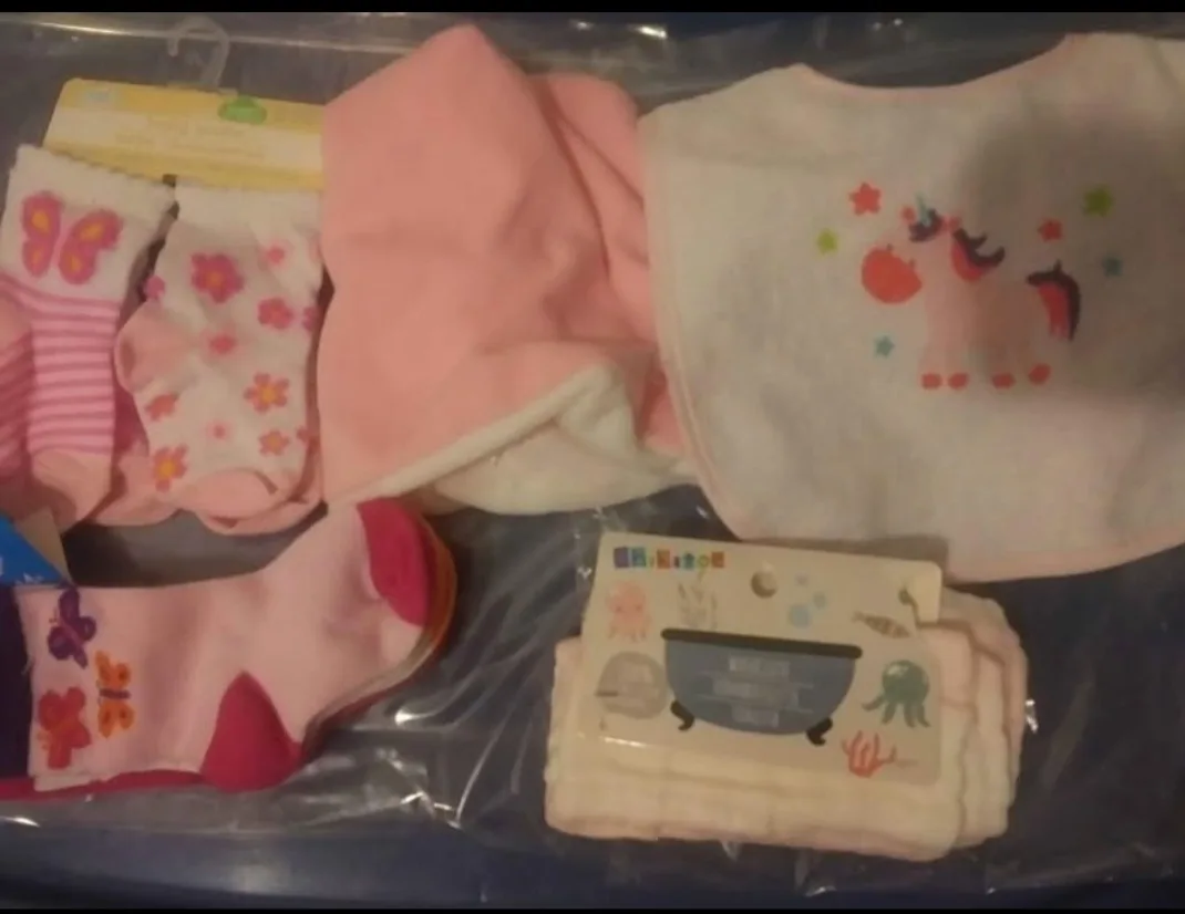 mixed baby girl items thumbnail