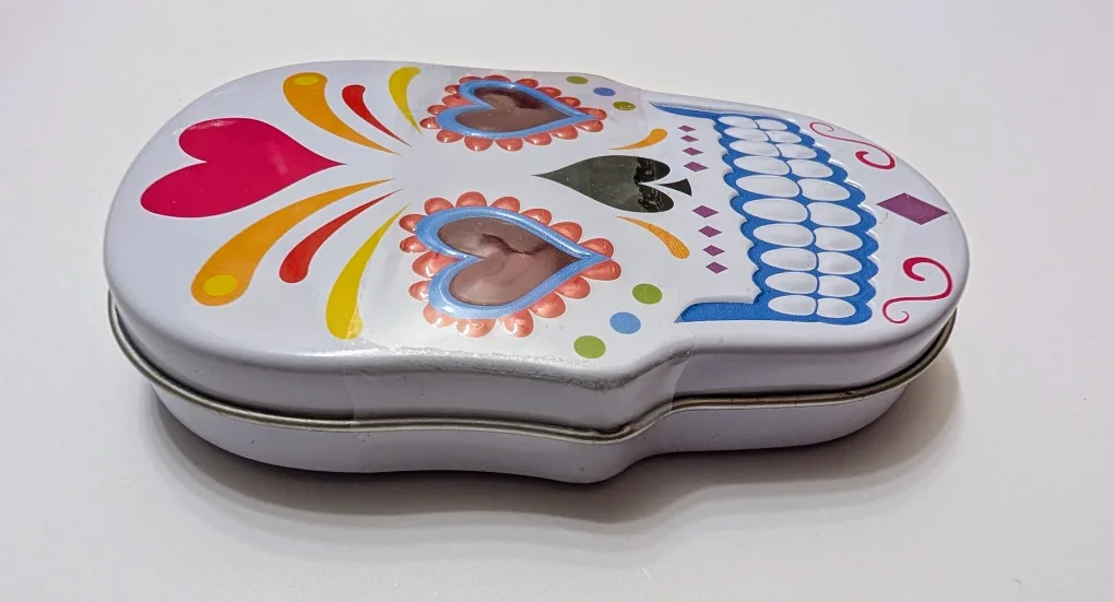 Collectors Sugar Skulls Candy Tin image indicator(3)