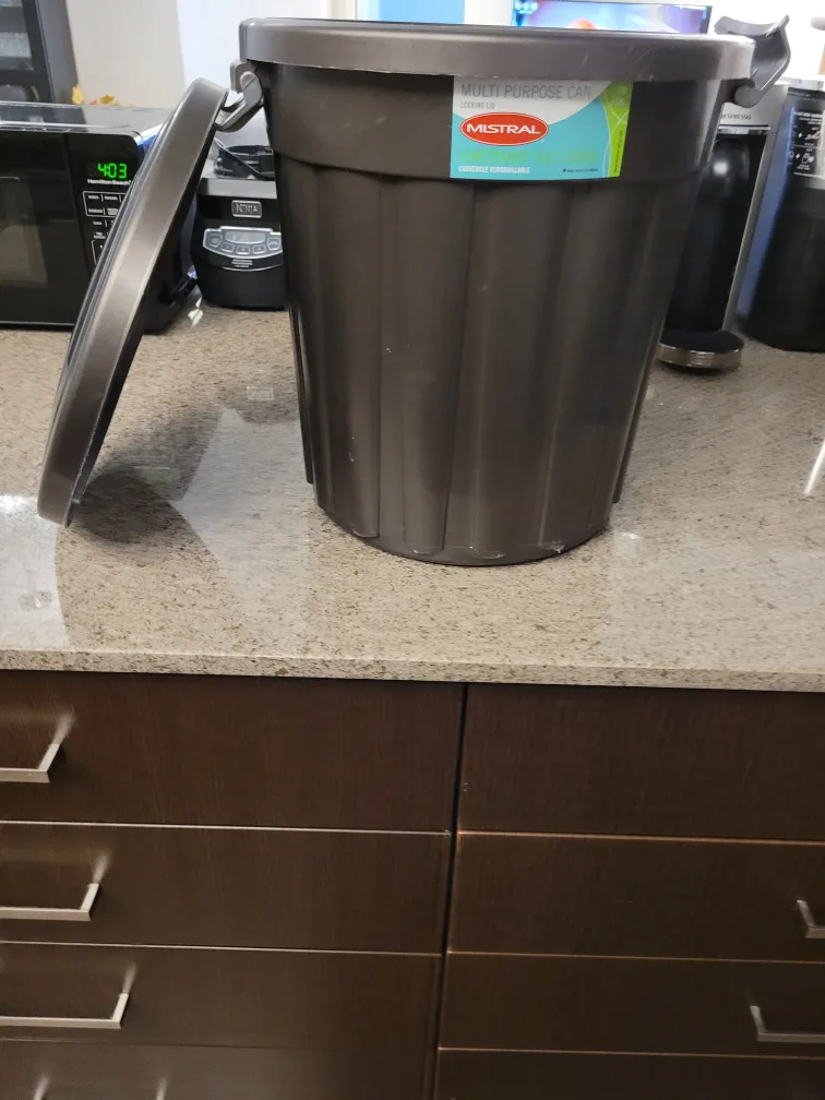 Kitchen Essentials Sets  and garbage bin 13 pieces image indicator(6)