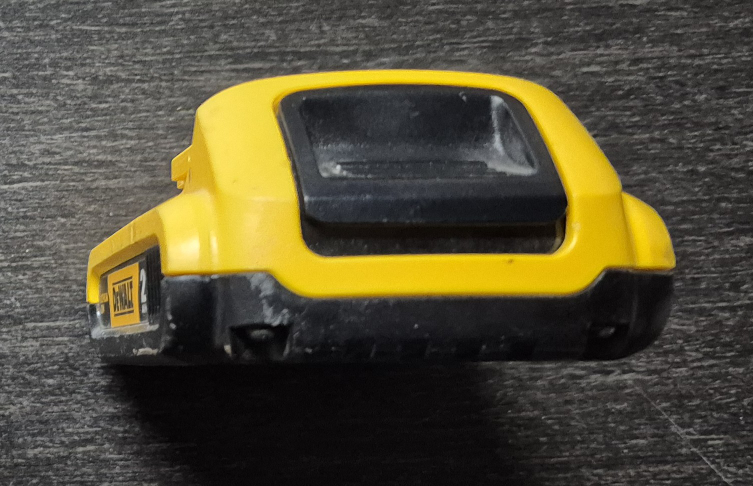 DEWALT Battery Pack 20V DCB207 2AH - photo 3