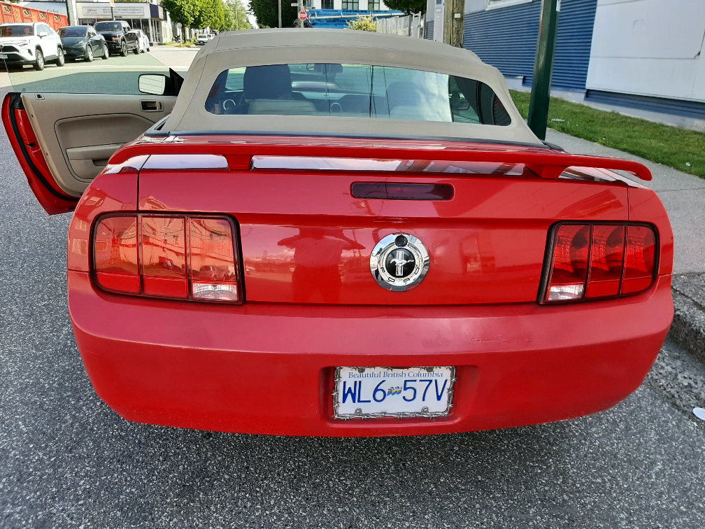 Red Ford Mustang Convertible - photo 3