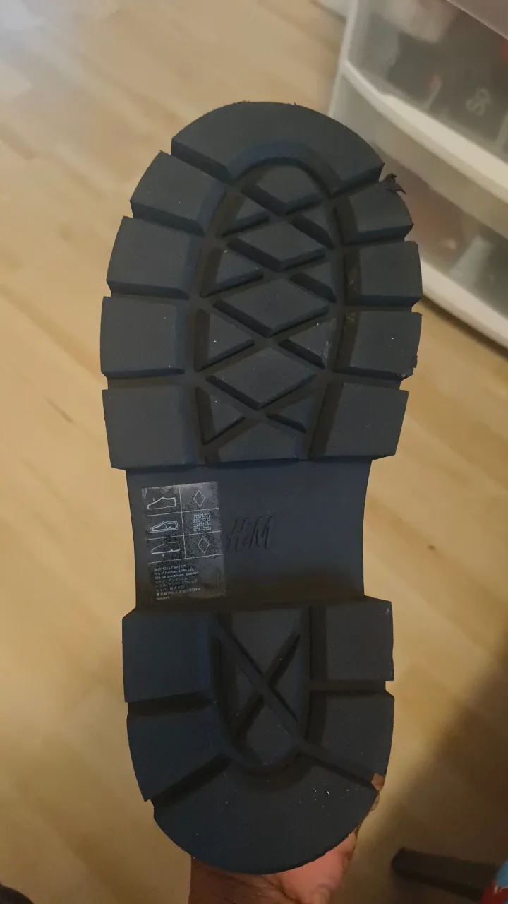 H&M Black Patent Leather Boots image indicator(3)