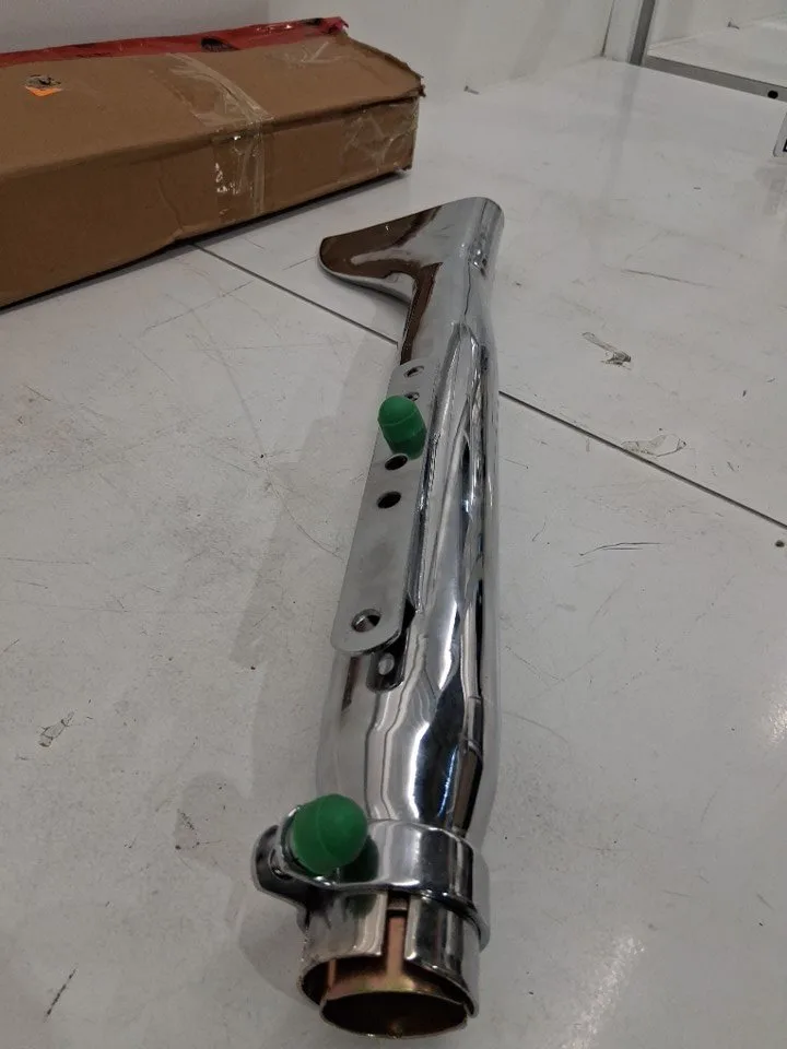 Universal Motorcycle Shark Fin Chrome Exhaust Muffler Tube - 21" image indicator(5)