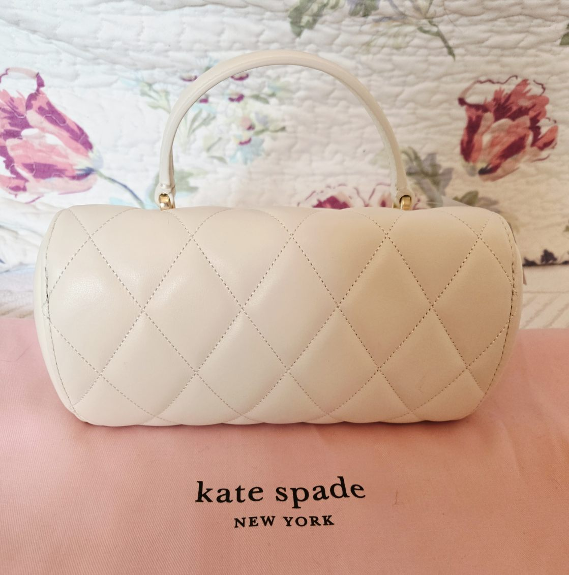 Kate Spade Heart Barrel Quilted Crossbody - photo 3
