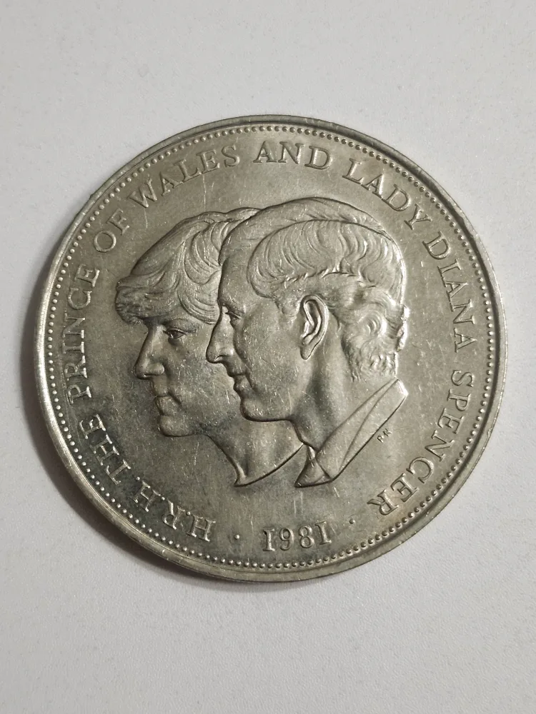1981 Coin - Prince of Wales & Lady Diana Spencer thumbnail