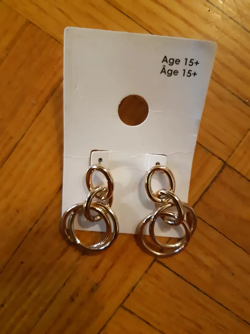 Gold Tone Dangle Earrings - Age 15+ #freecycle thumbnail