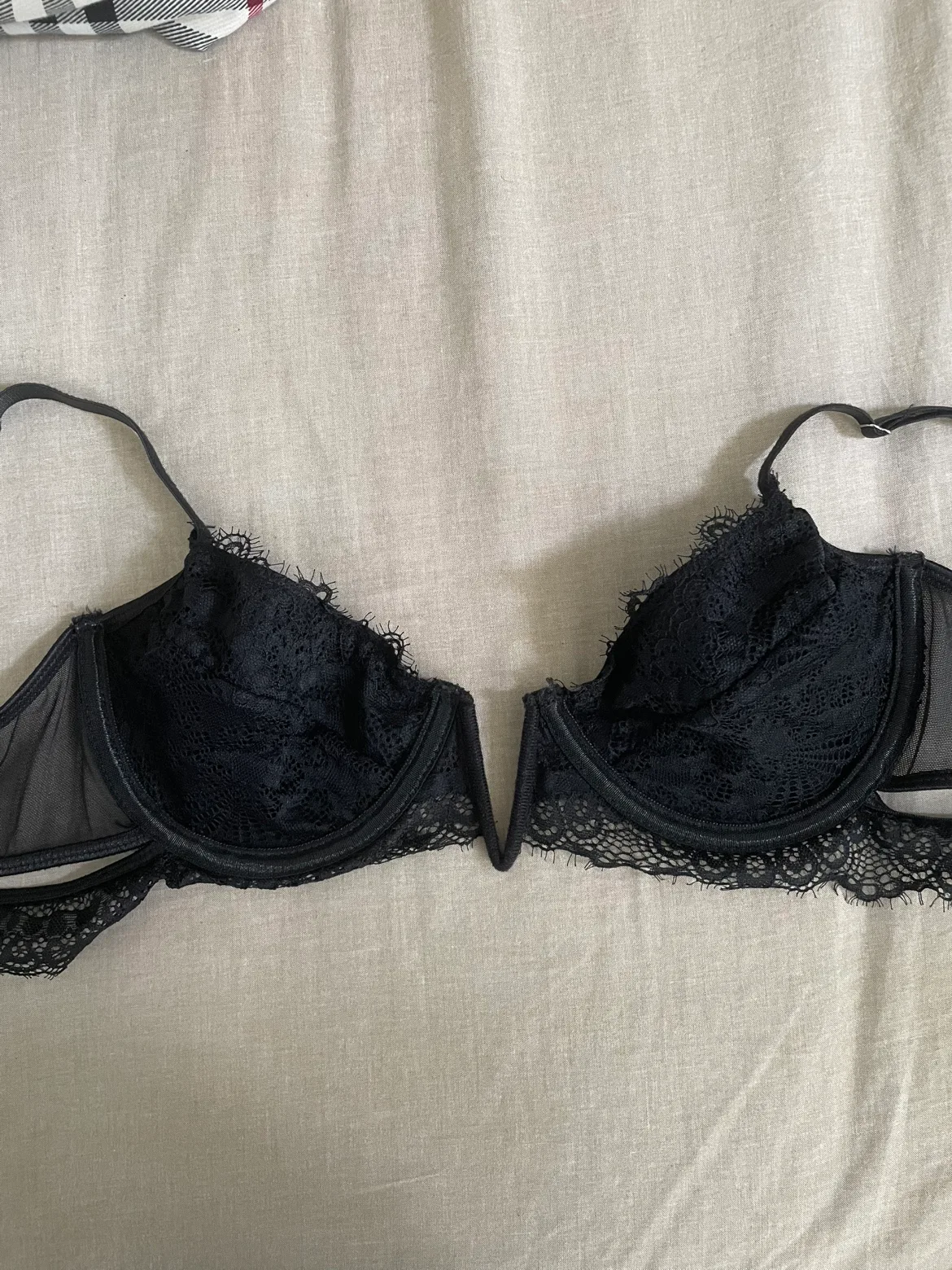 Black Lace Bra, Size S thumbnail