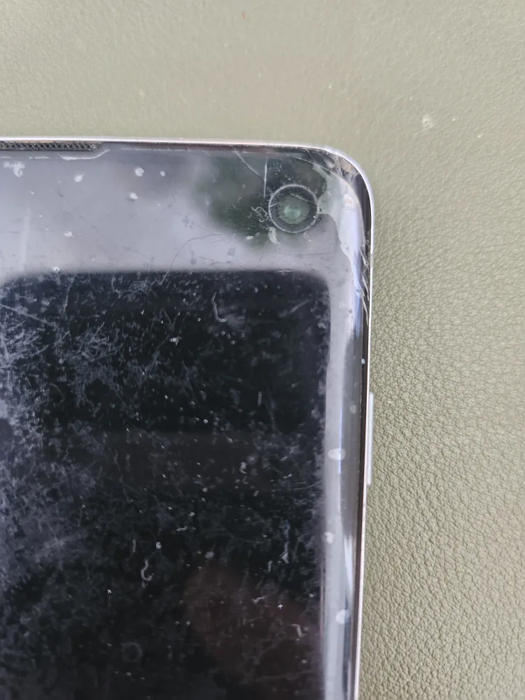 Samsung S10 white 💚 image indicator(3)