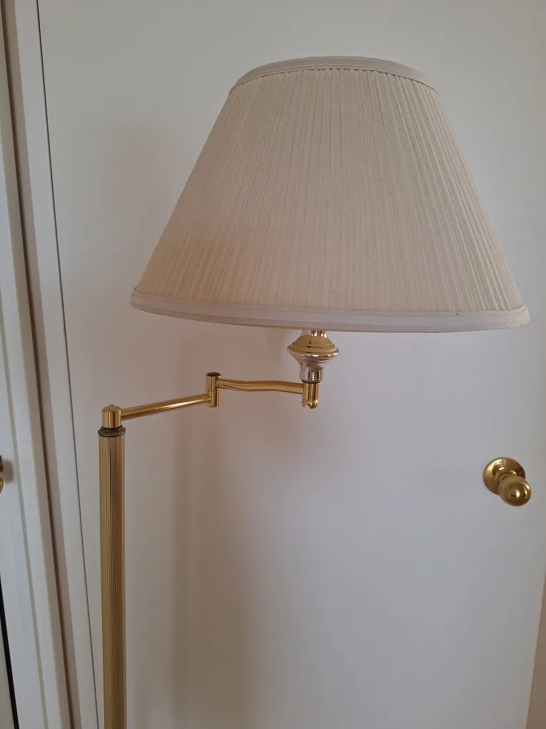 Brass Finish Adjustable Floor Lamp image indicator(2)