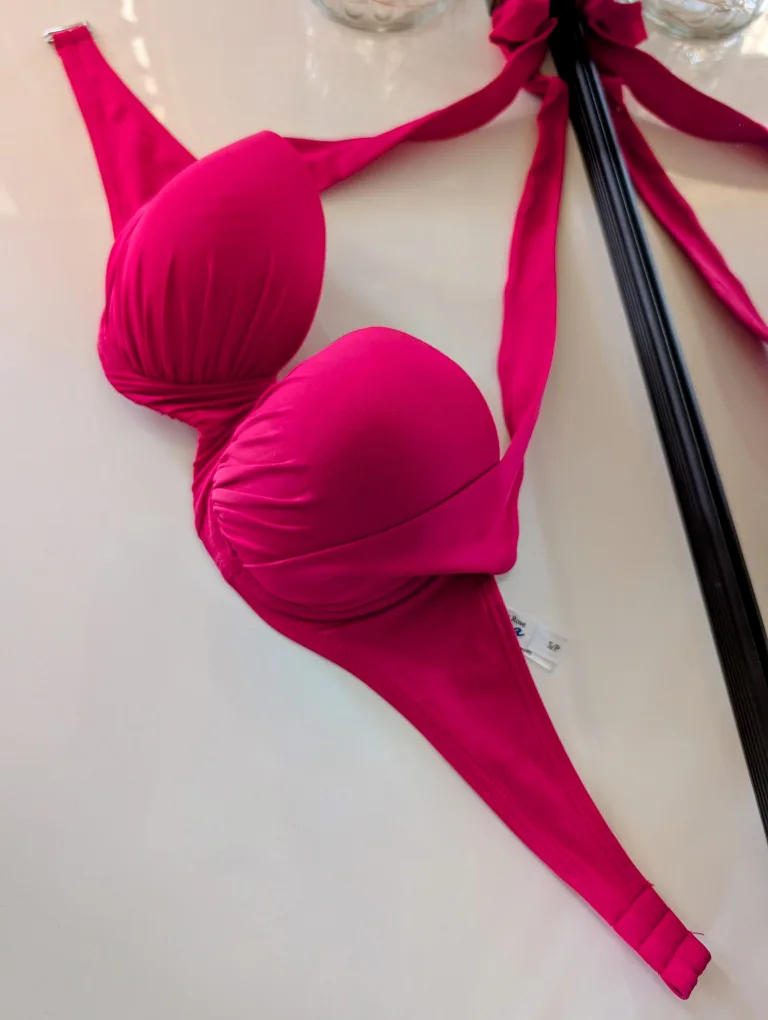 La Vie en Rose Aqua  Pink Bikini Top 💓 image indicator(4)