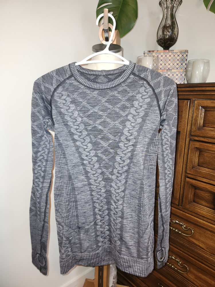 Lululemon long sleeves shirt - photo 4