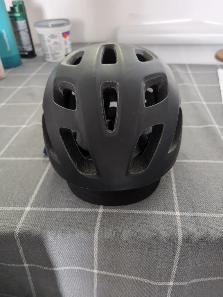 Cycling Helmet - Giro Cormick MIPS thumbnail