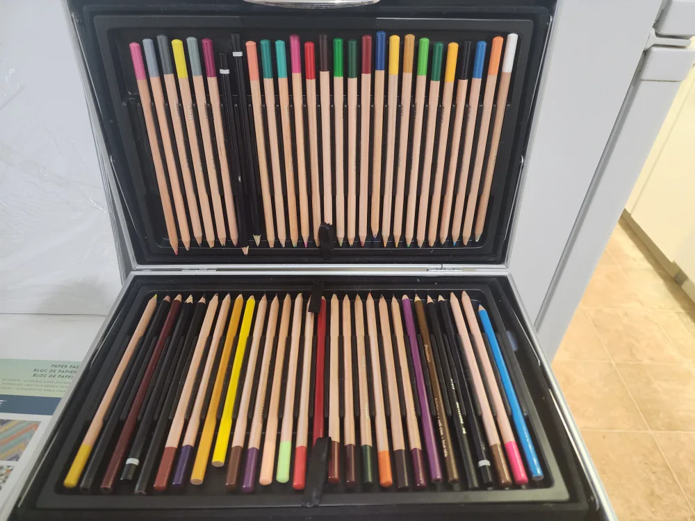 Craft and Art Supplies #freecycle image indicator(7)