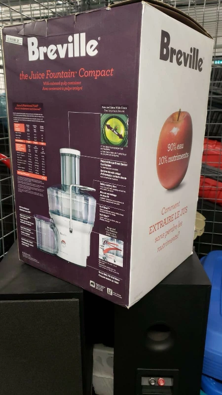Breville Juice Fountain Compact BJE200XL - Like New! - photo 2