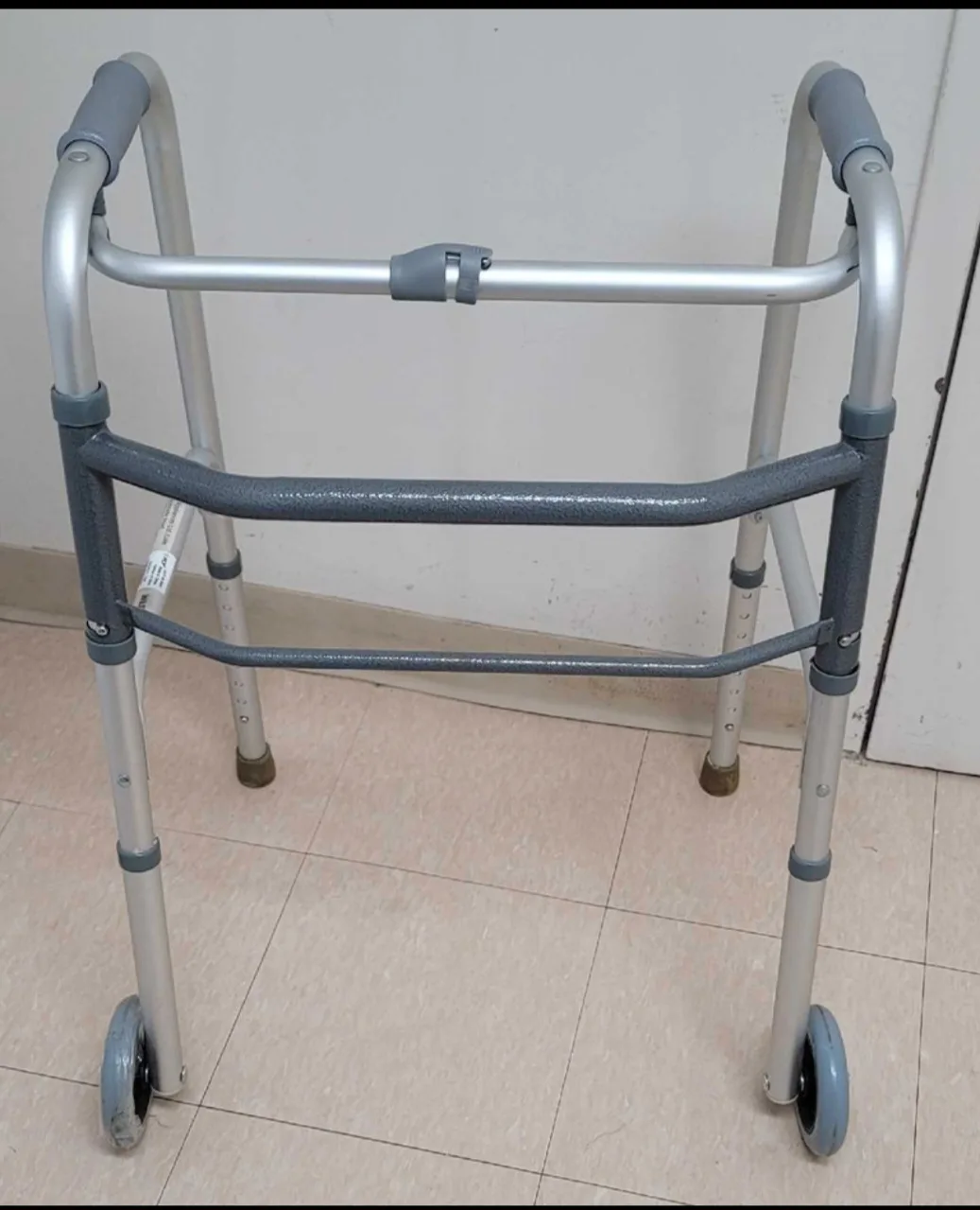 Rolling Walker image indicator(2)