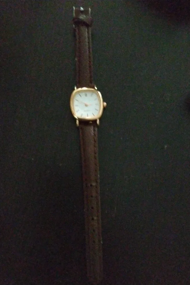 Stylish Women's Watch image indicator(9)