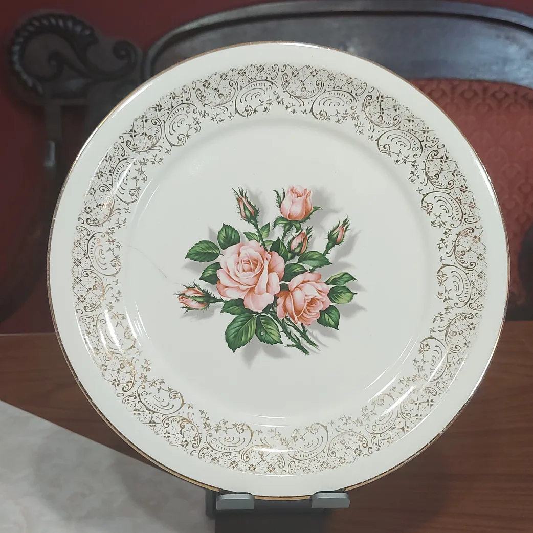trade or $3! 🛍 rose pattern plates image indicator(8)