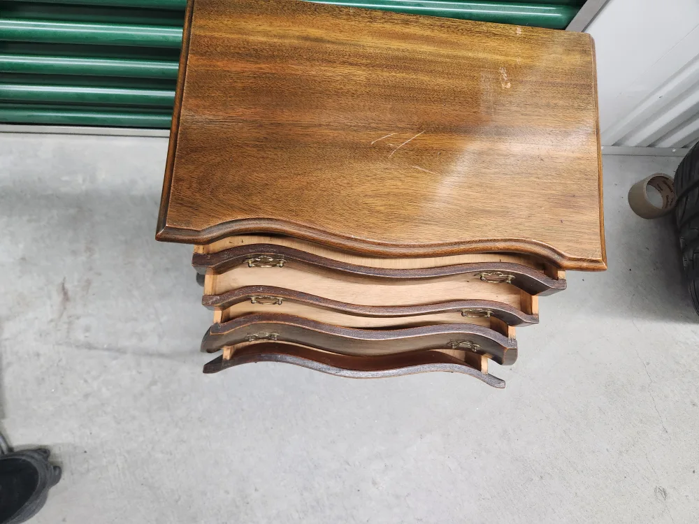 Antique Style 4-Drawer Dresser image indicator(4)