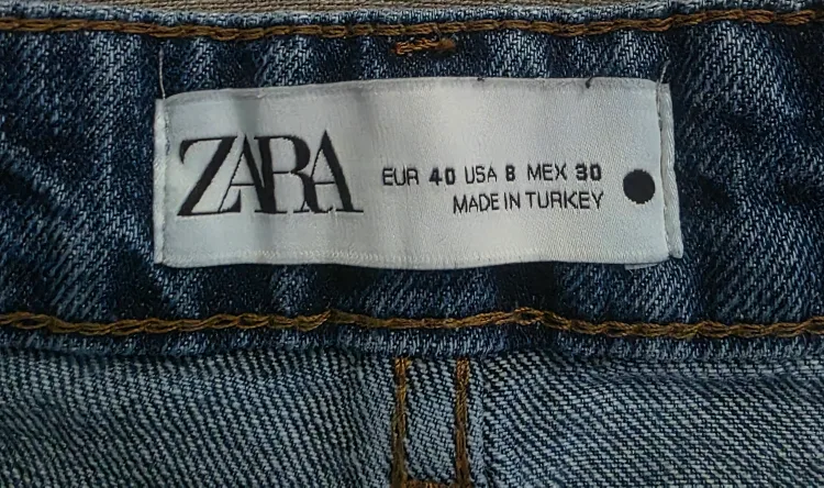 Zara Distressed Denim Shorts image indicator(4)