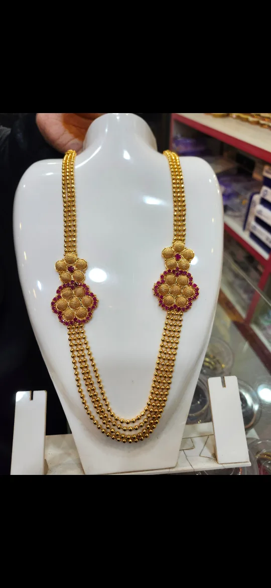 Gold  plated Necklace with Floral Design thumbnail