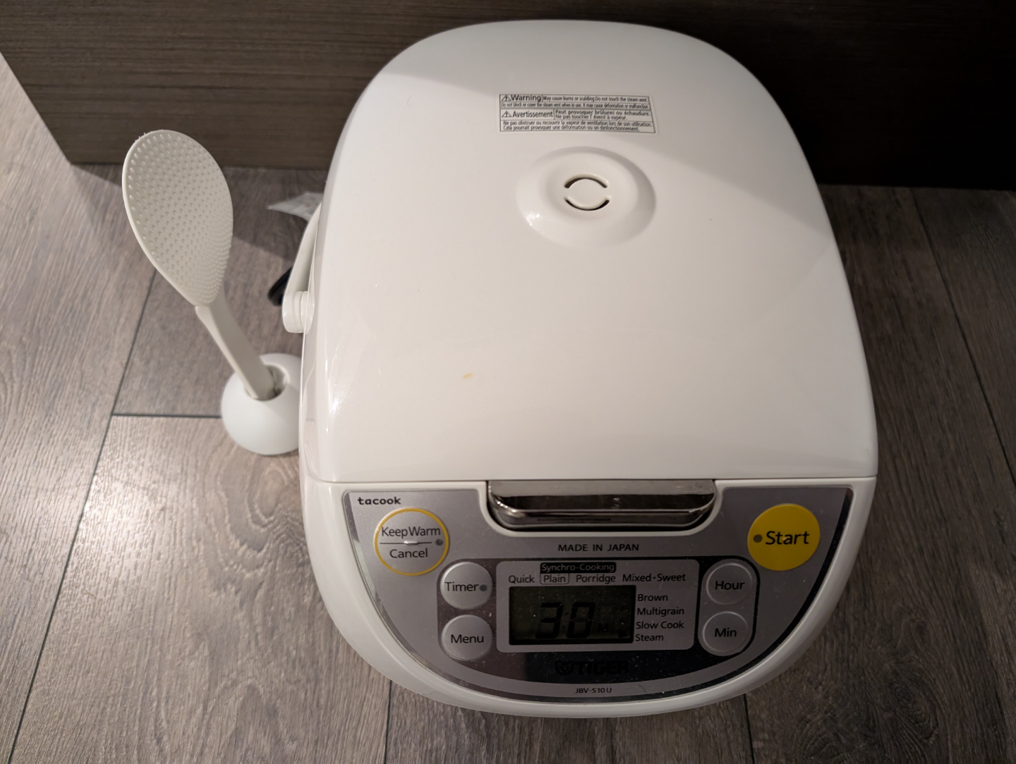 Tiger Rice Cooker 5.5 cups made in japan
