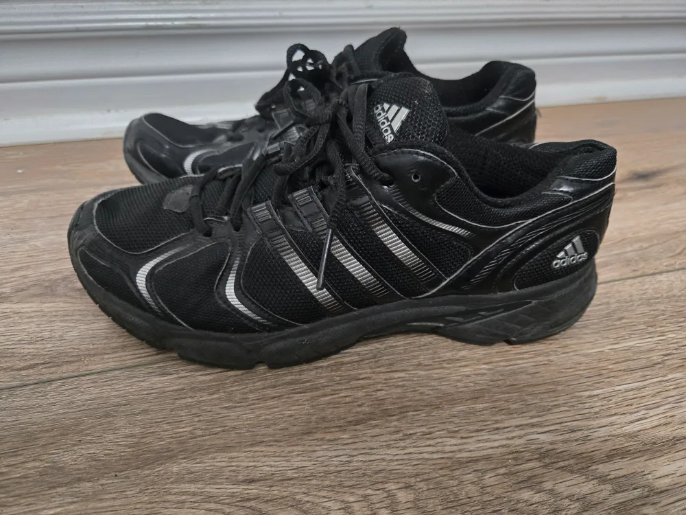 Adidas Black Sneakers thumbnail