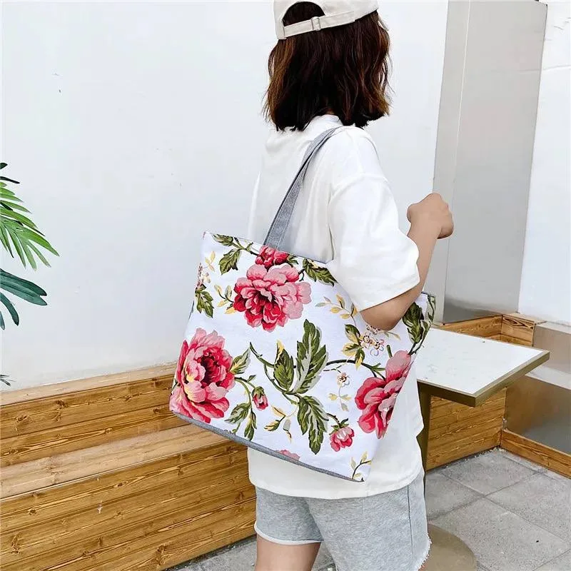 Floral Tote Bag image indicator(2)