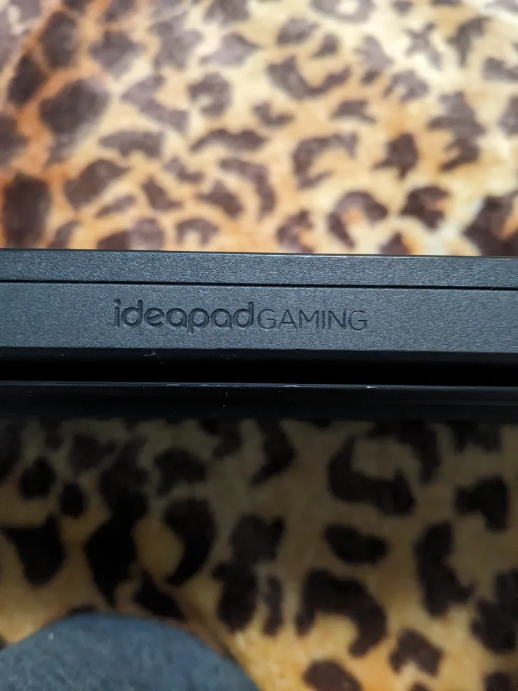 Lenovo IdeaPad gaming 3i laptop image indicator(4)