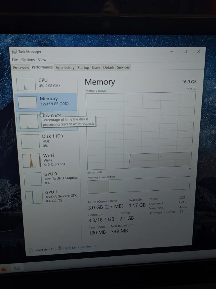 Lenovo IdeaPad gaming 3i laptop image indicator(10)
