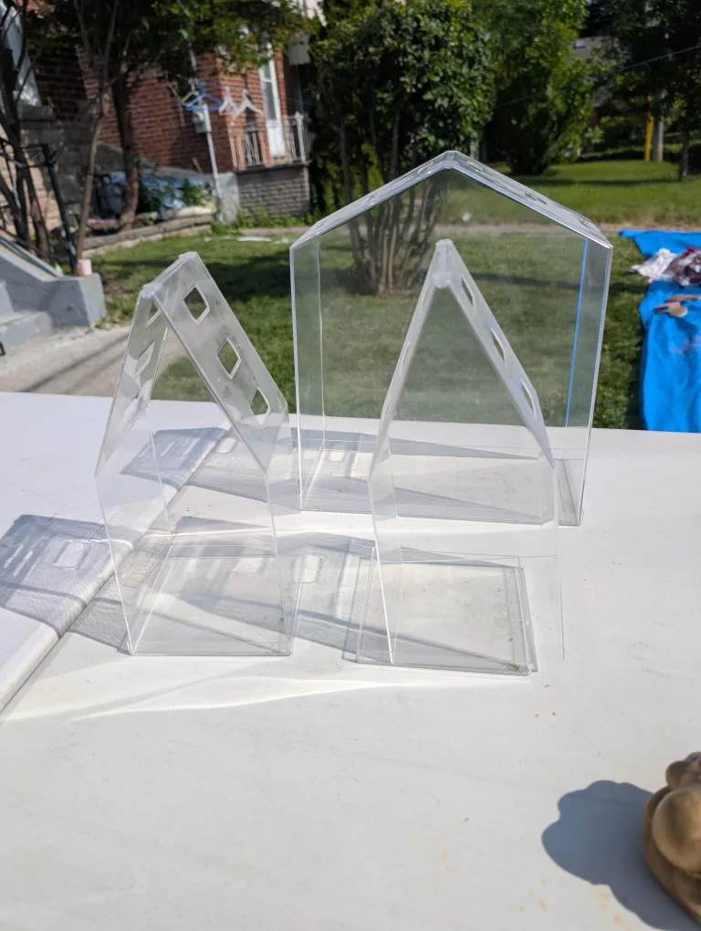 Ikea Acrylic House Shaped Display Cases or greenhouse 💚 thumbnail