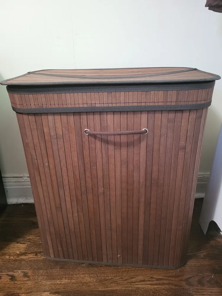 Bamboo Laundry Hamper with Lid thumbnail