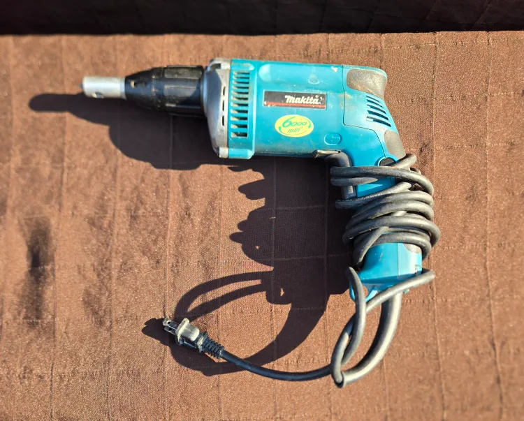 Makita Corded Drywall Screwdriver thumbnail