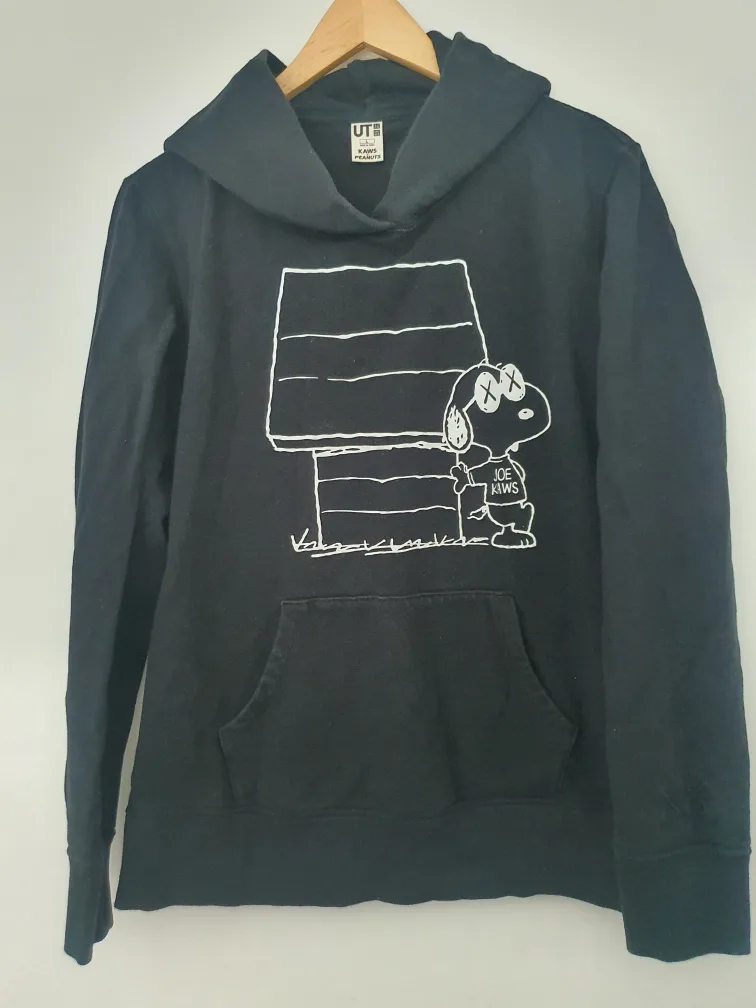 UT Uniqlo KAWS x Peanuts Hoodie thumbnail