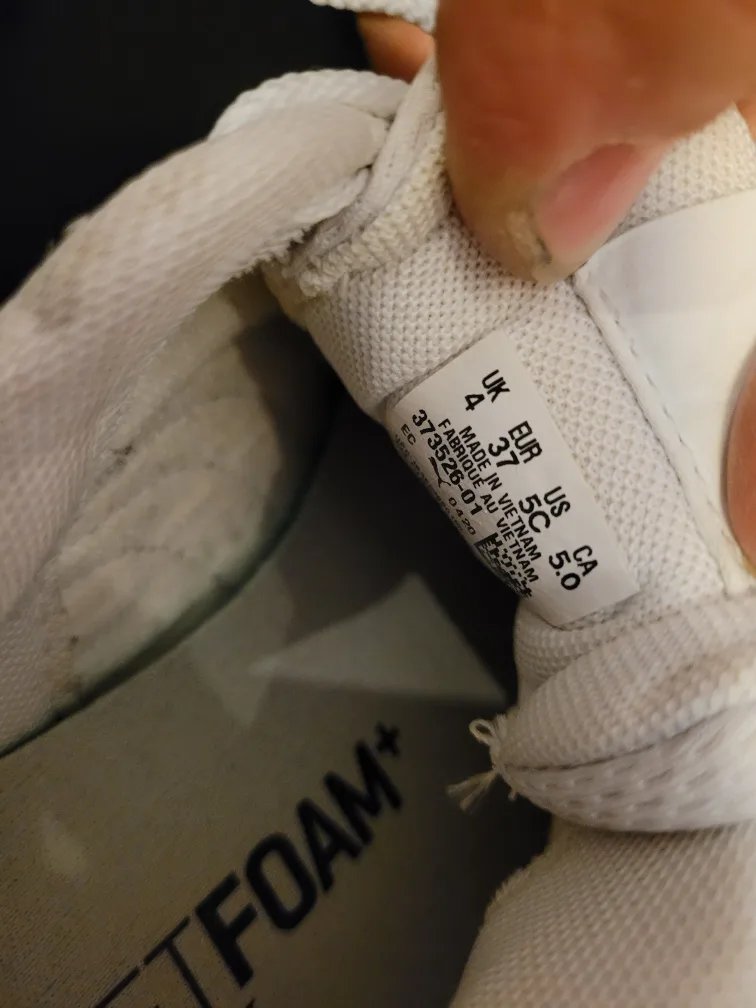 Puma Carina White Sneakers - Size 5 (Youth) image indicator(4)