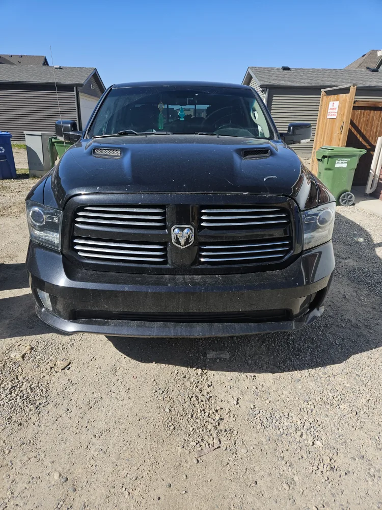 2017 Ram 1500 Sport ! image indicator(3)