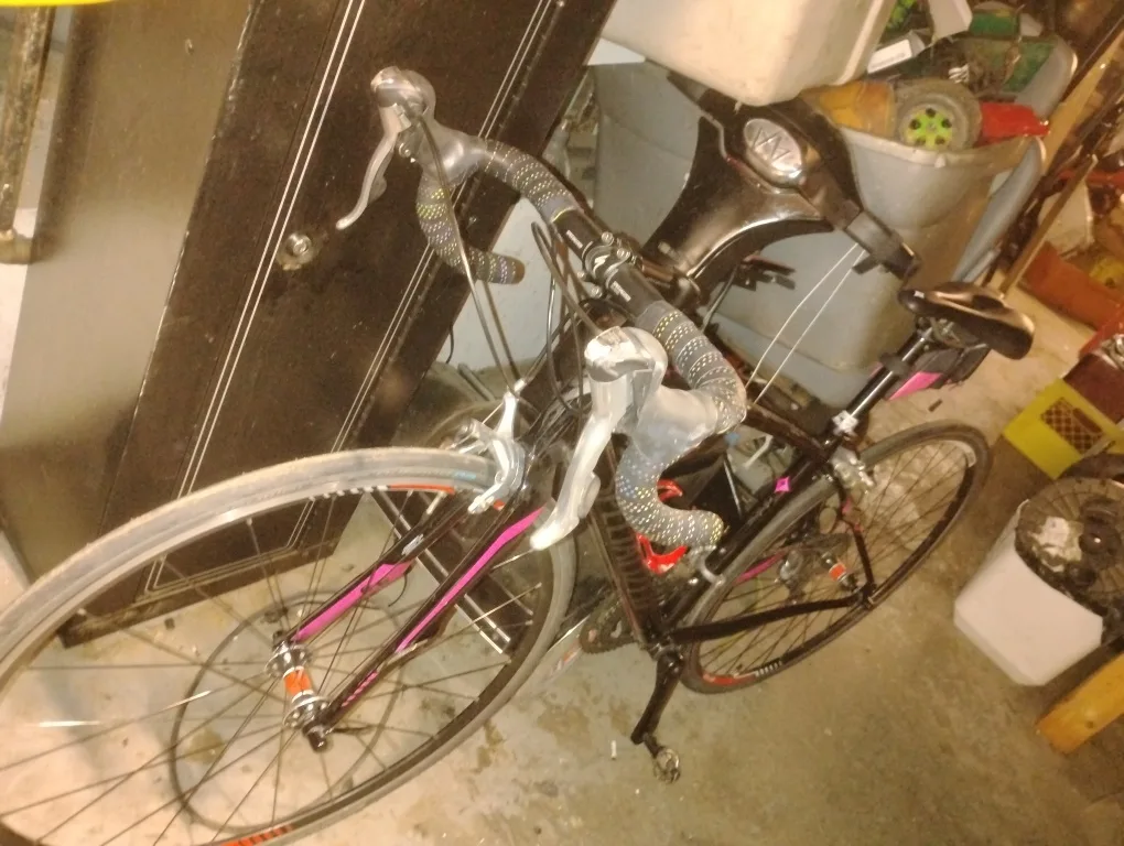 2016 Specialized Dolce Women's Road Bike image indicator(8)