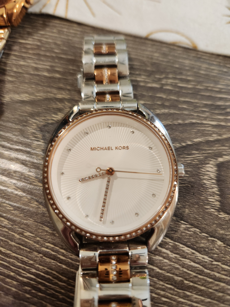 Michael Kors Ladies' Watch - photo 3