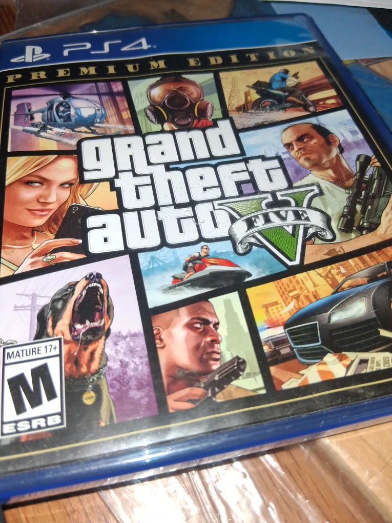 Grand Theft Auto V - PS4 - Premium Edition image indicator(3)