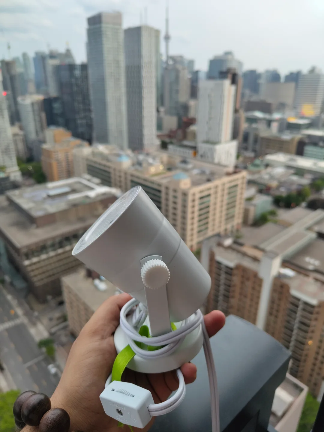 White spotlight image indicator(3)