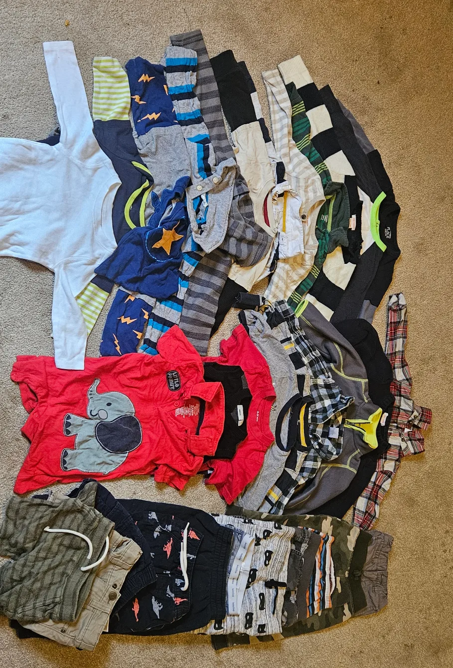 Boy's Clothes Bundle 18 24 month image indicator(2)